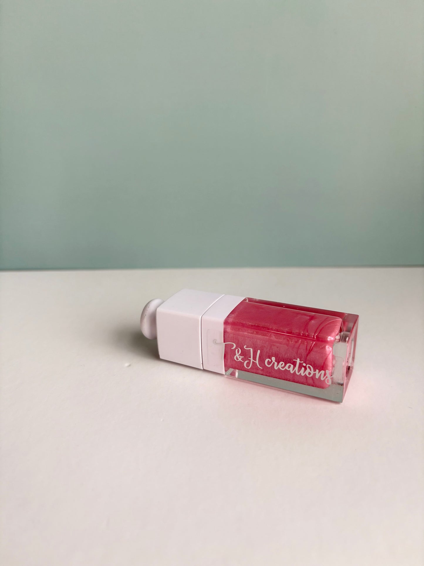 Shimmer Kiss: Strawberry Lip Oil