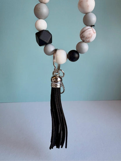 Black and White Marble Wristlet